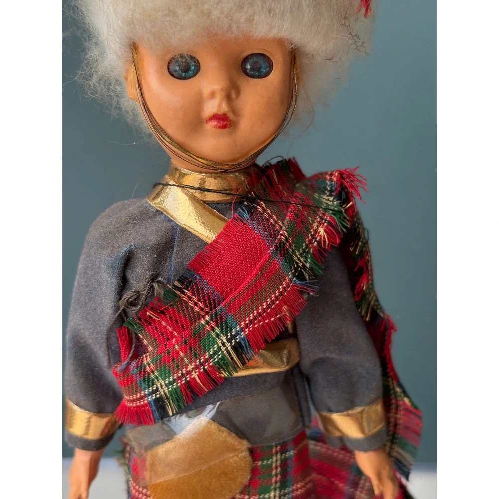 Vintage Scottish Souvenir Doll Red Tartan Kilt Hat Highland Dress 9.5